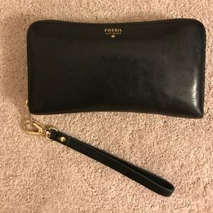Black Fossil Wallet/Wristlet